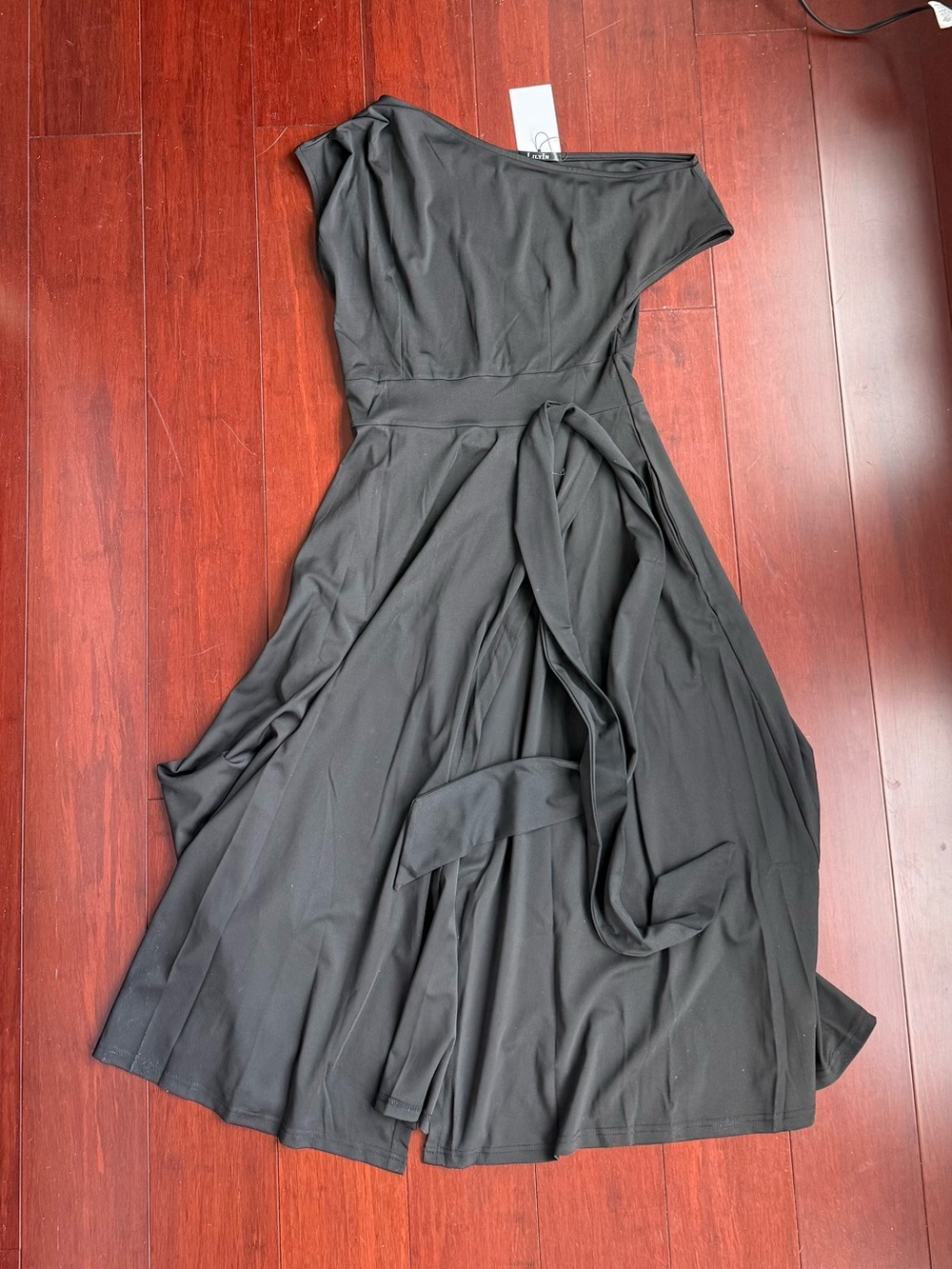LilyIn Asymmetrical Midi Dress